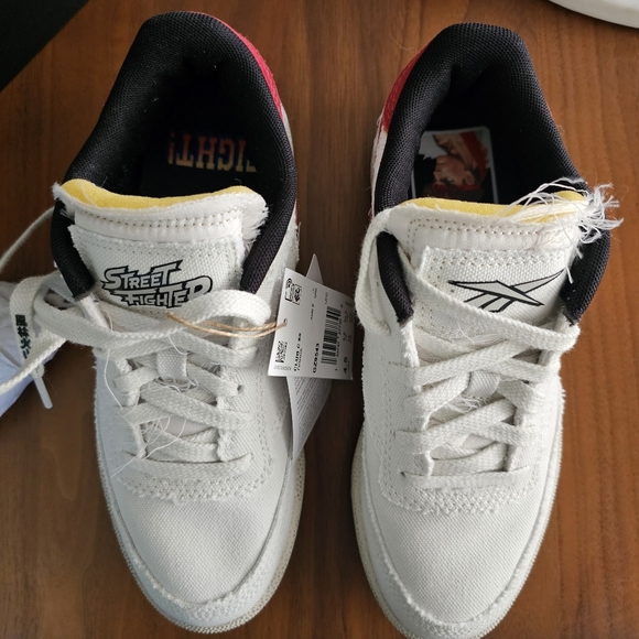 Reebok Street Fighter x Club C 85 Ryu Shoes Size 6 Women / 4.5 Men NWT - Picture 3 of 11